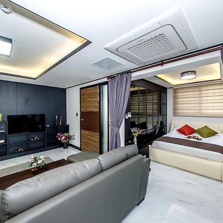 Jeju Skyhill Pension Szogüpho Kültér fotó