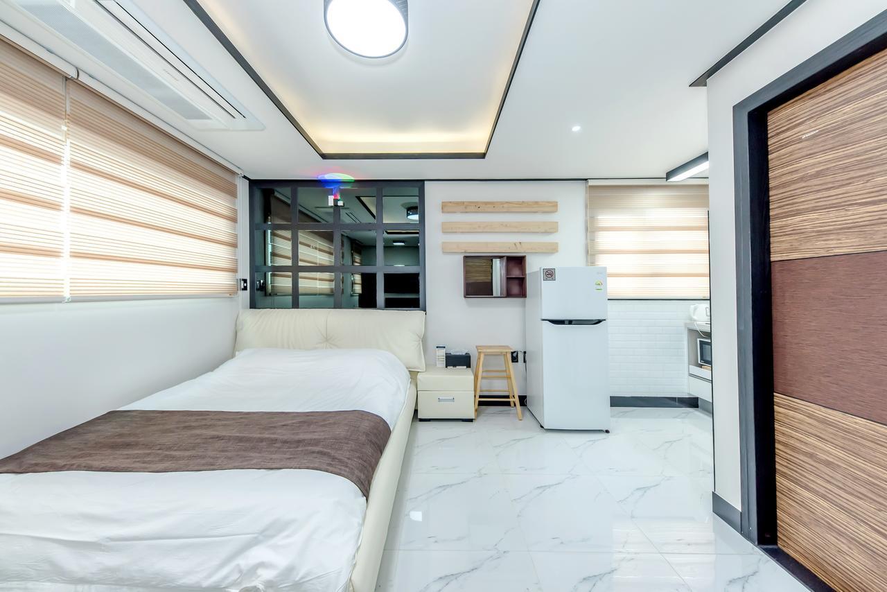 Jeju Skyhill Pension Szogüpho Kültér fotó